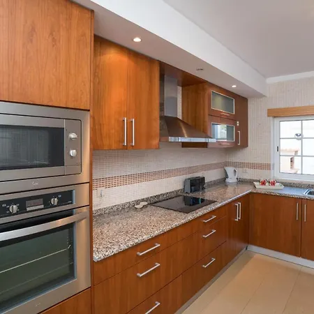 Charming Family Townhouse In Albufeira, Algarve Feriehus Albufeira