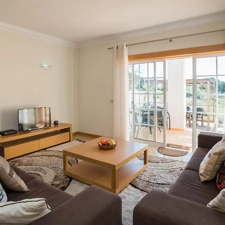 Charming Family Townhouse In Albufeira, Algarve