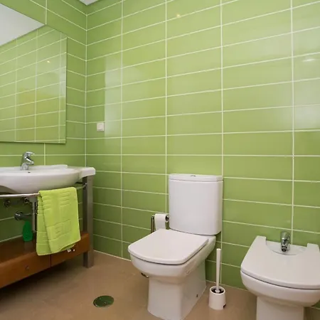 Charming Family Townhouse In Albufeira, Algarve Αλμπουφέιρα